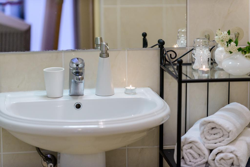 Mirjam'S Charming Apartment ドゥブロブニク エクステリア 写真